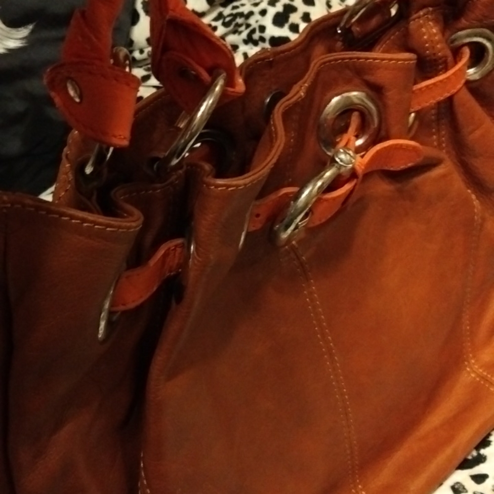 Iam selling a tote bag